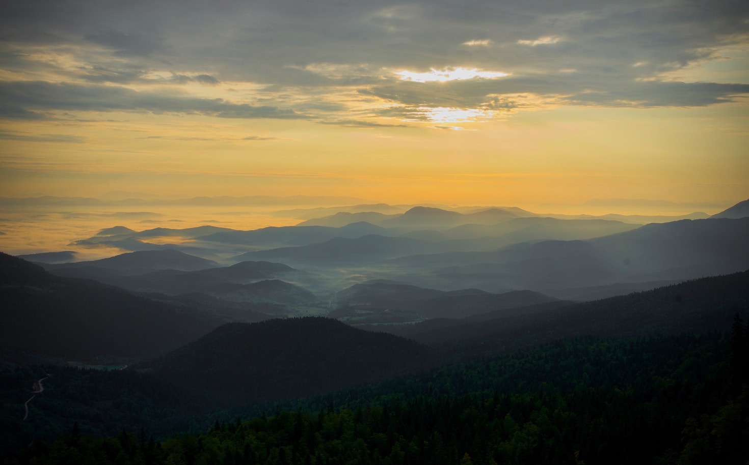 How Private Tours Enhance Your Balkan Experience